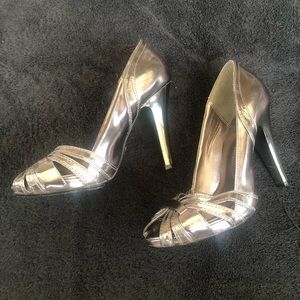 Beautiful dress shoes by Delicious!